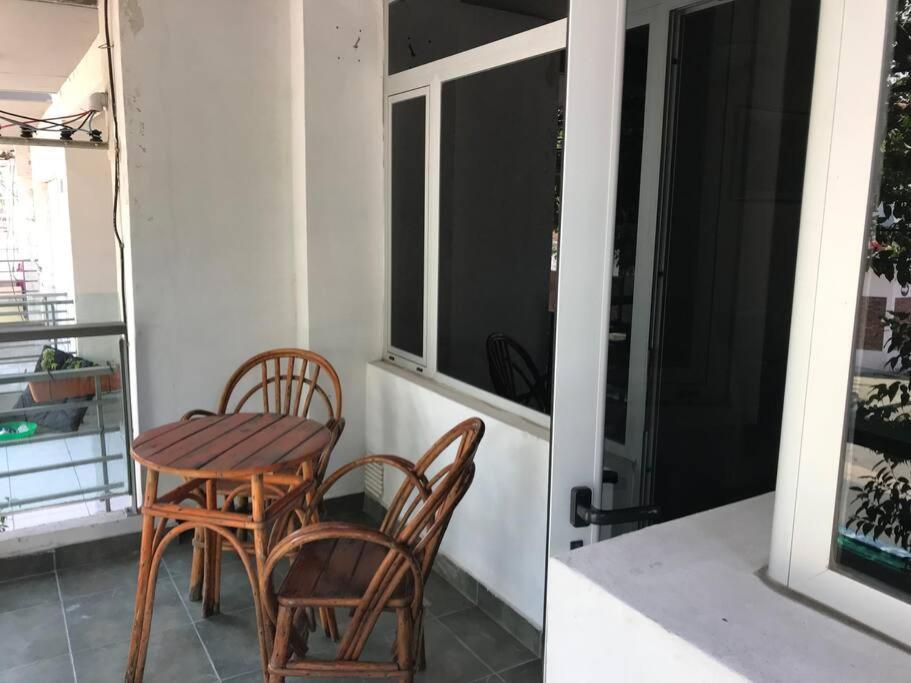 Urquiza 3842 1piso Ascensor Apartamento *